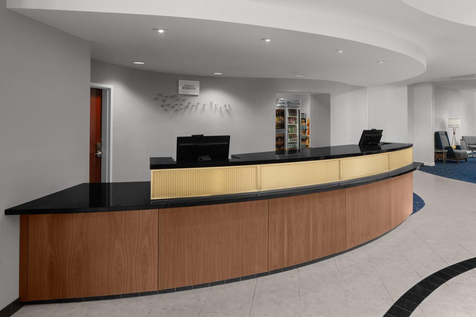 Hotel Courtyard By Marriott Santa Clarita Valencia Extérieur photo