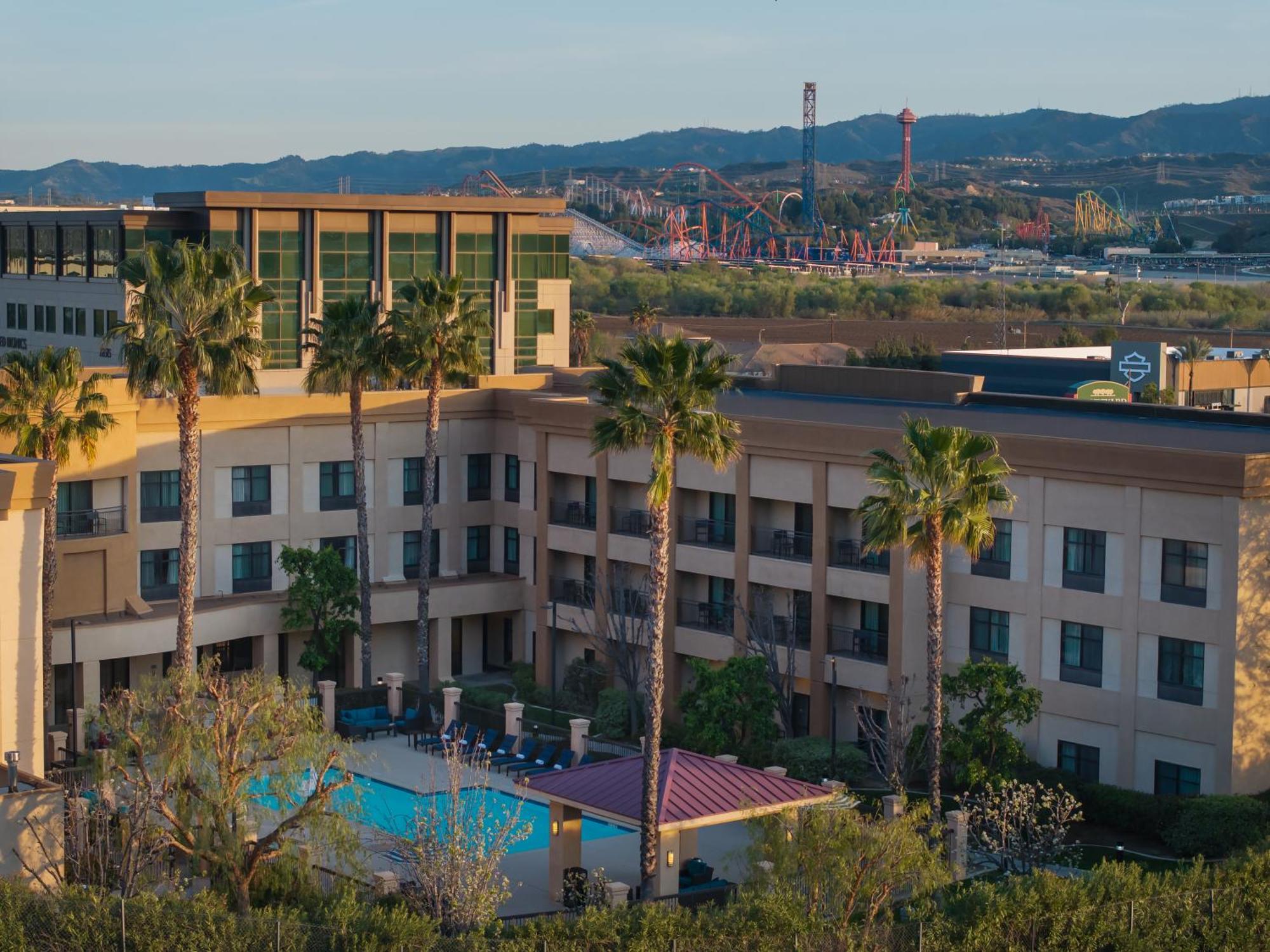Hotel Courtyard By Marriott Santa Clarita Valencia Extérieur photo